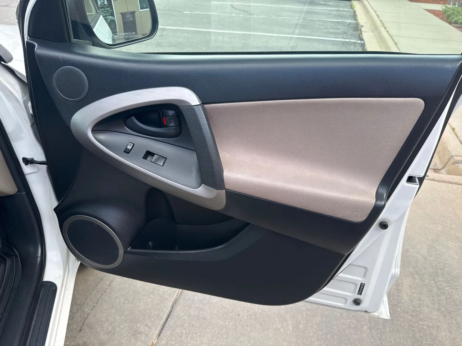 Toyota RAV4 photo 15