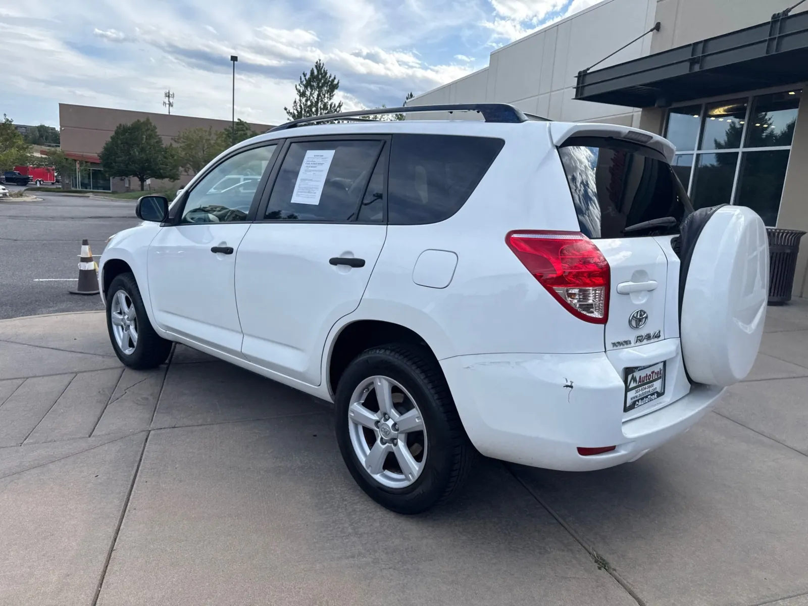 Toyota RAV4 photo 8