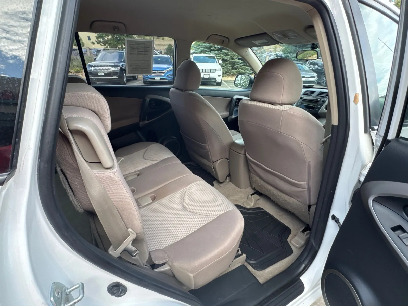 Toyota RAV4 photo 19