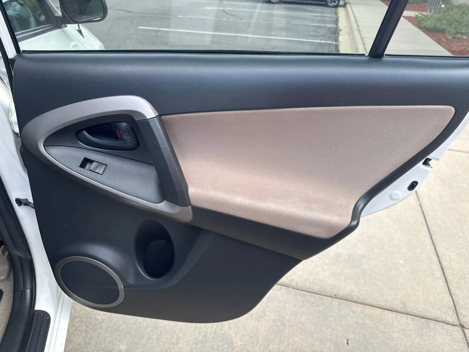 Toyota RAV4 photo 18