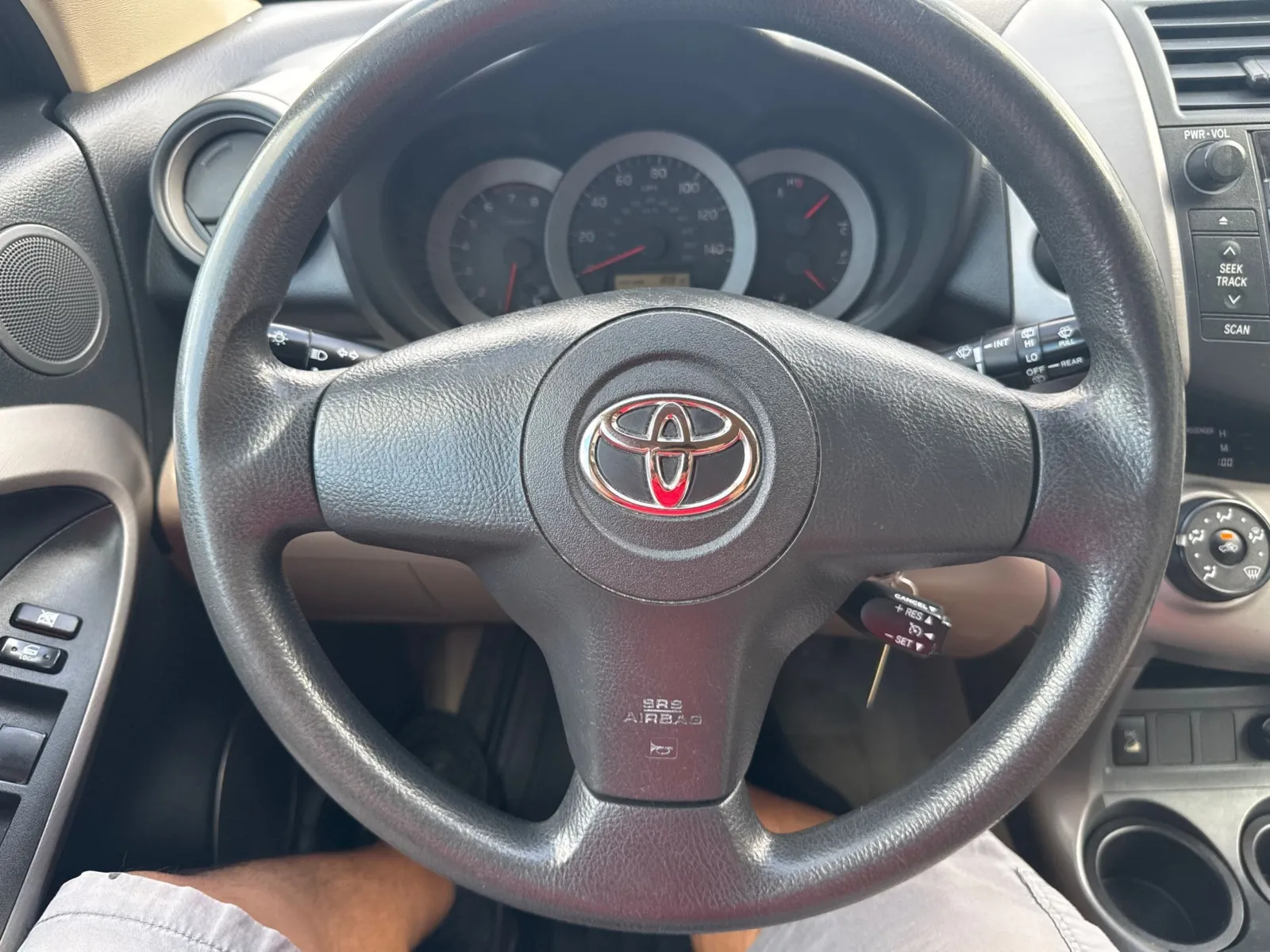 Toyota RAV4 photo 29