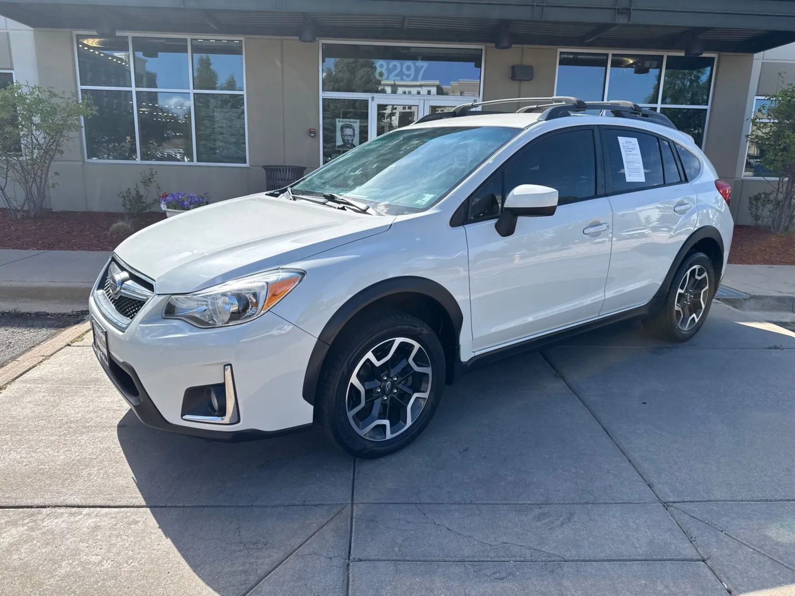 Subaru Crosstrek photo 2