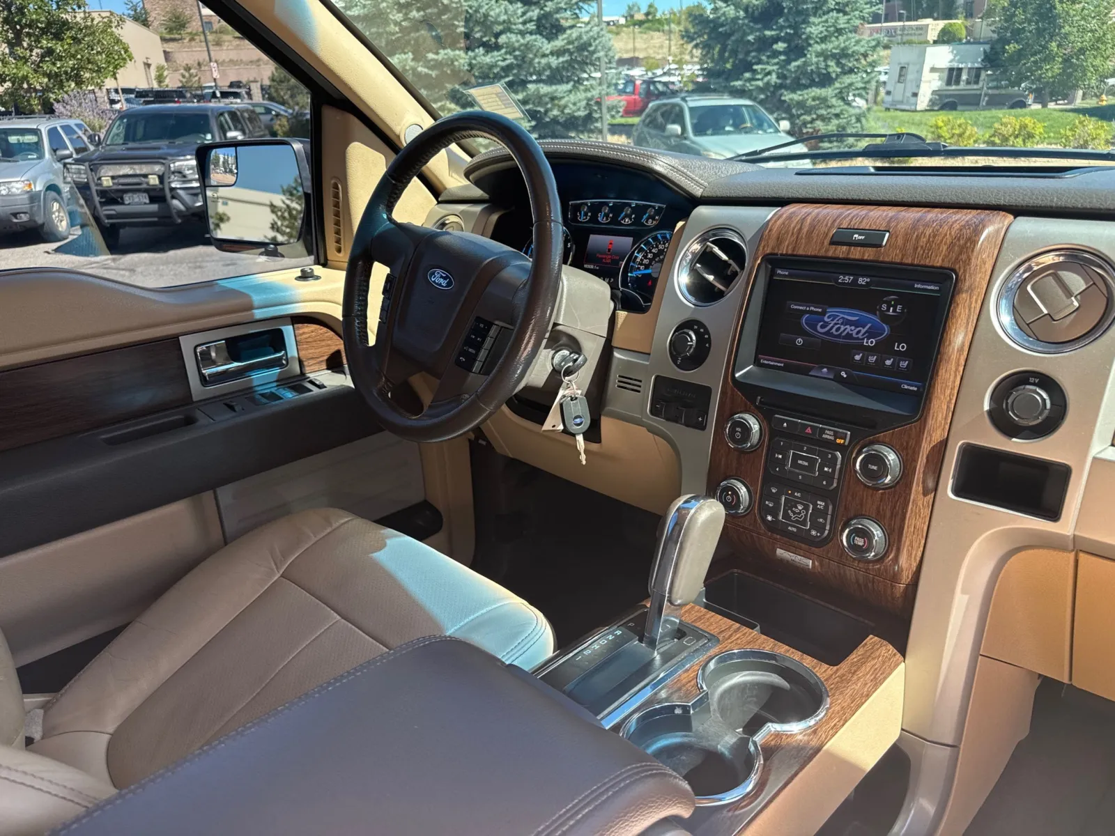 Ford F-150 photo 17