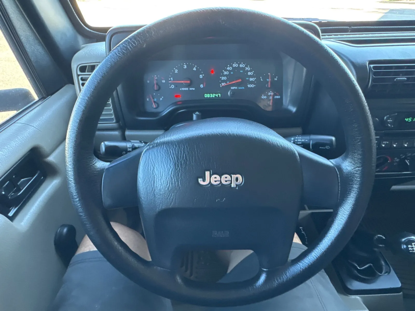 Jeep Wrangler photo 24