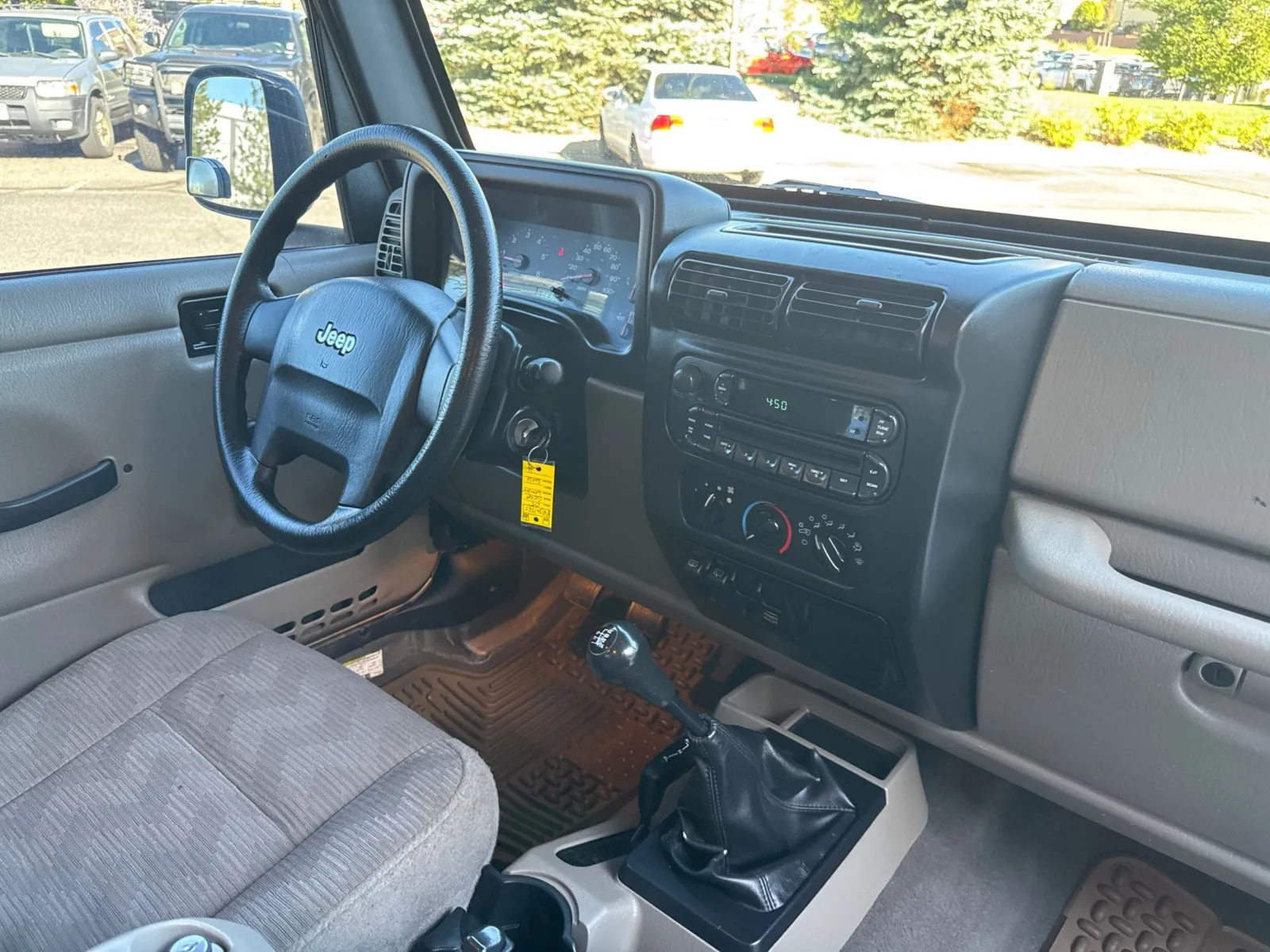 Jeep Wrangler photo 17