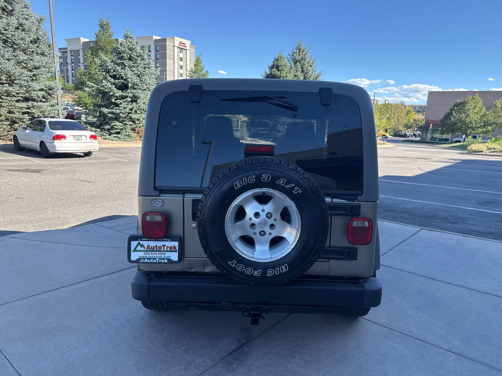 Jeep Wrangler photo 7