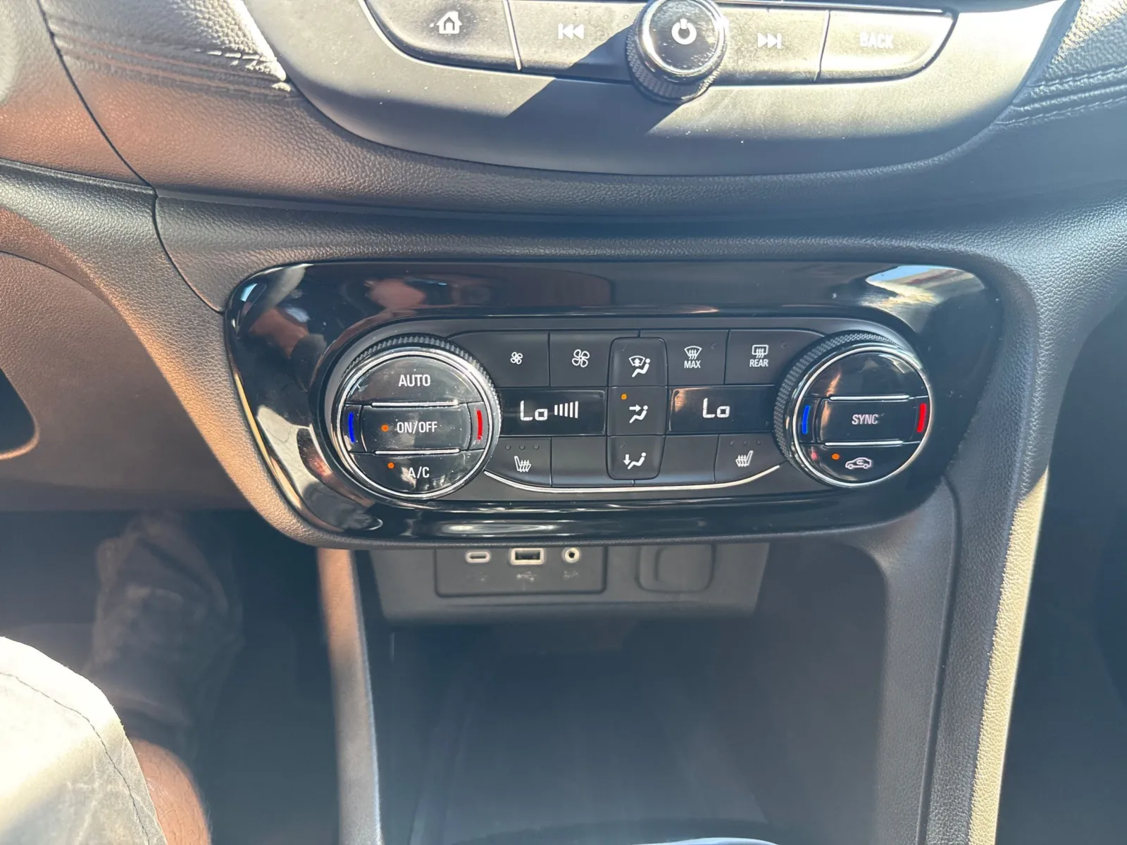 Buick Encore GX photo 29