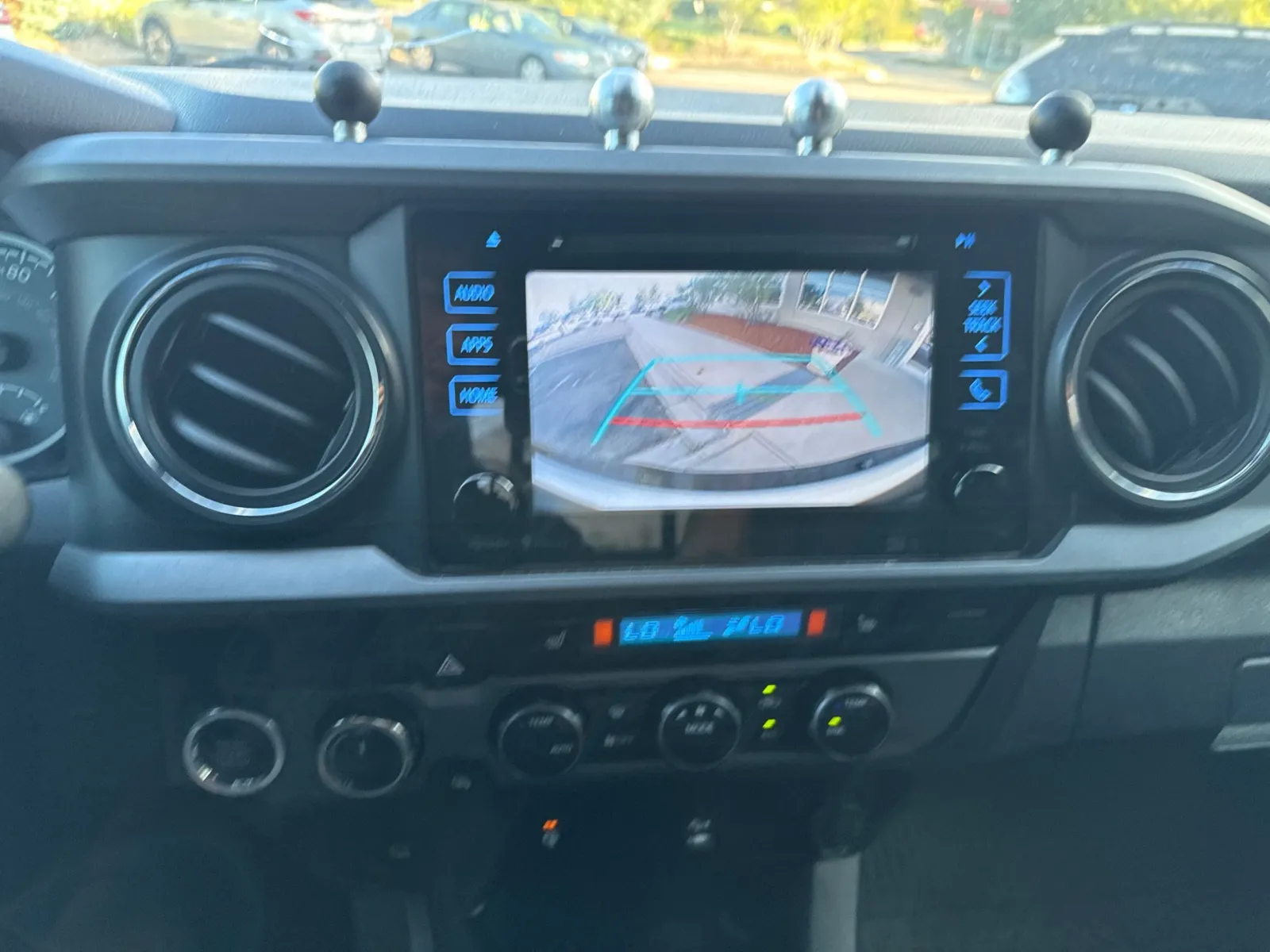 Toyota Tacoma photo 33