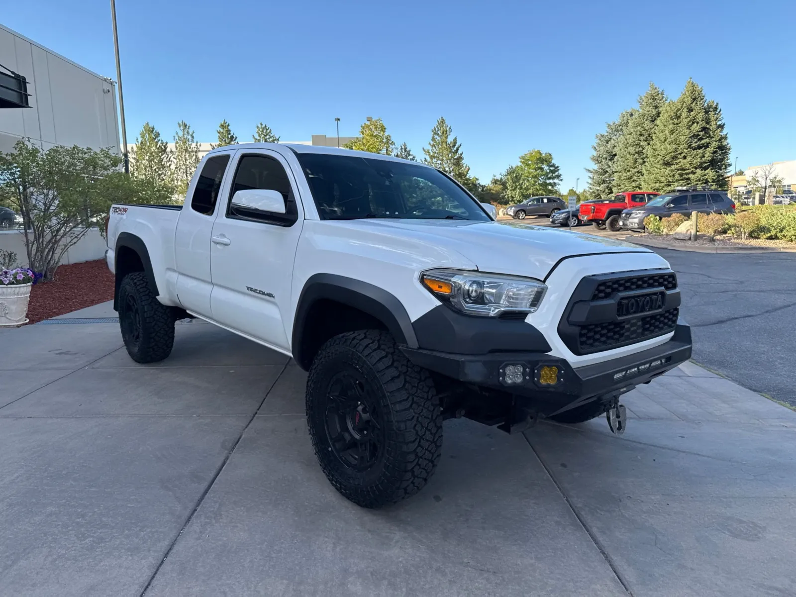 Toyota Tacoma photo 4
