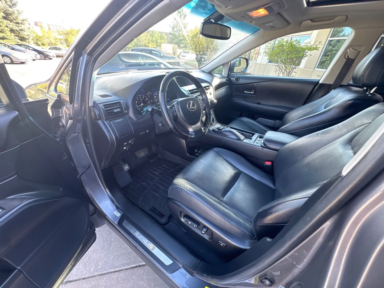 Lexus RX photo 25