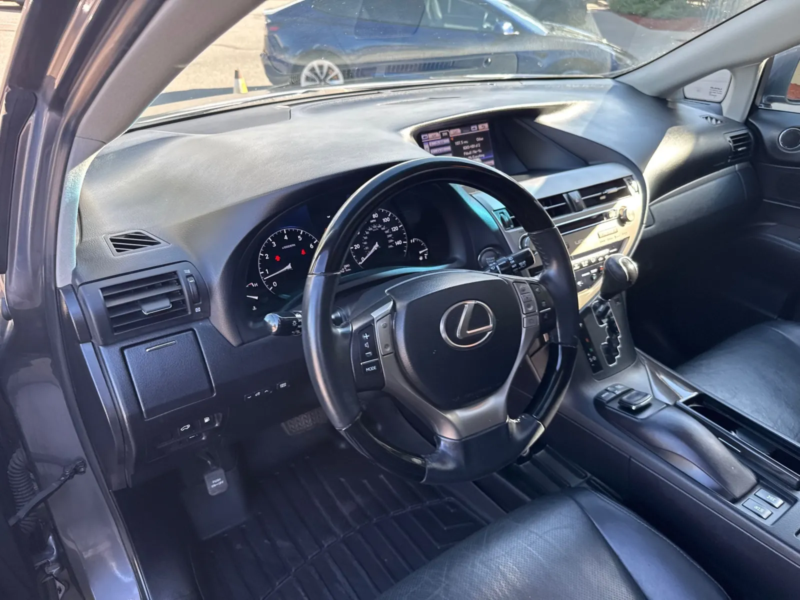Lexus RX photo 27