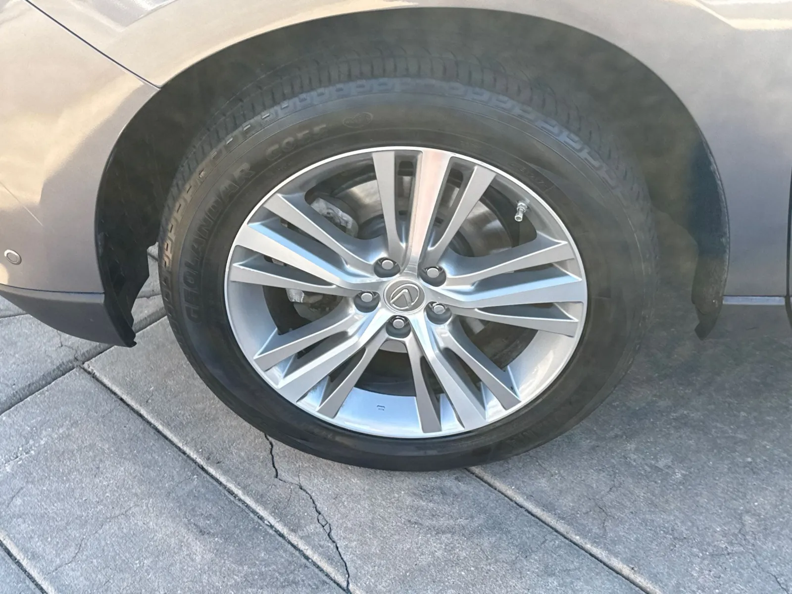 Lexus RX photo 11