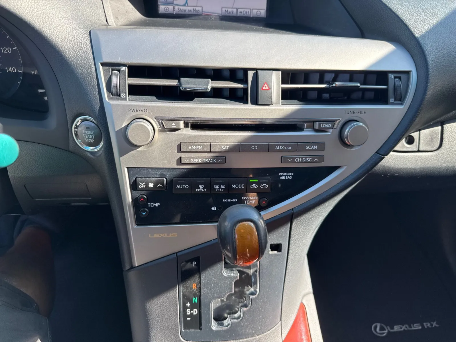 Lexus RX photo 33