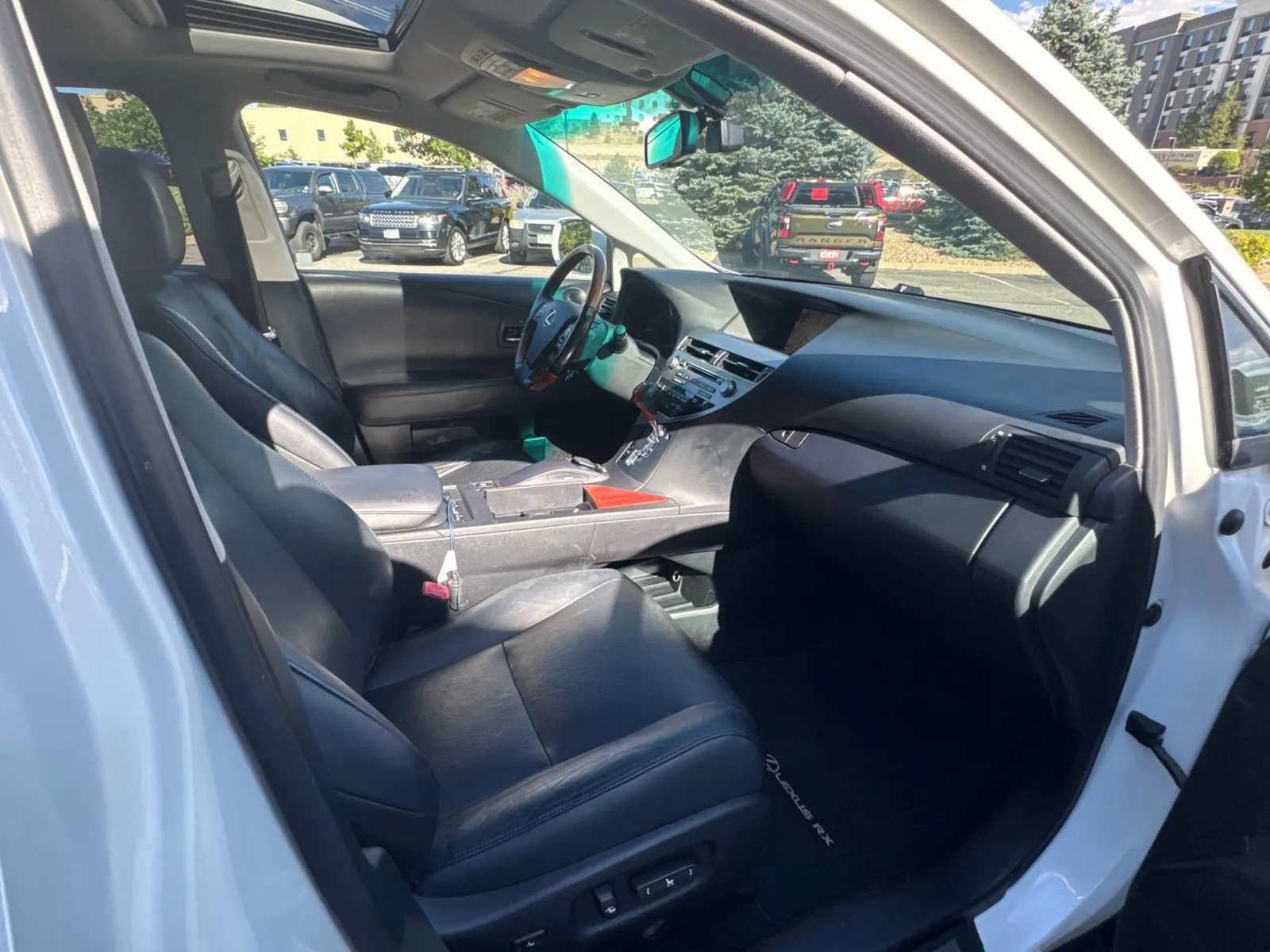 Lexus RX photo 16