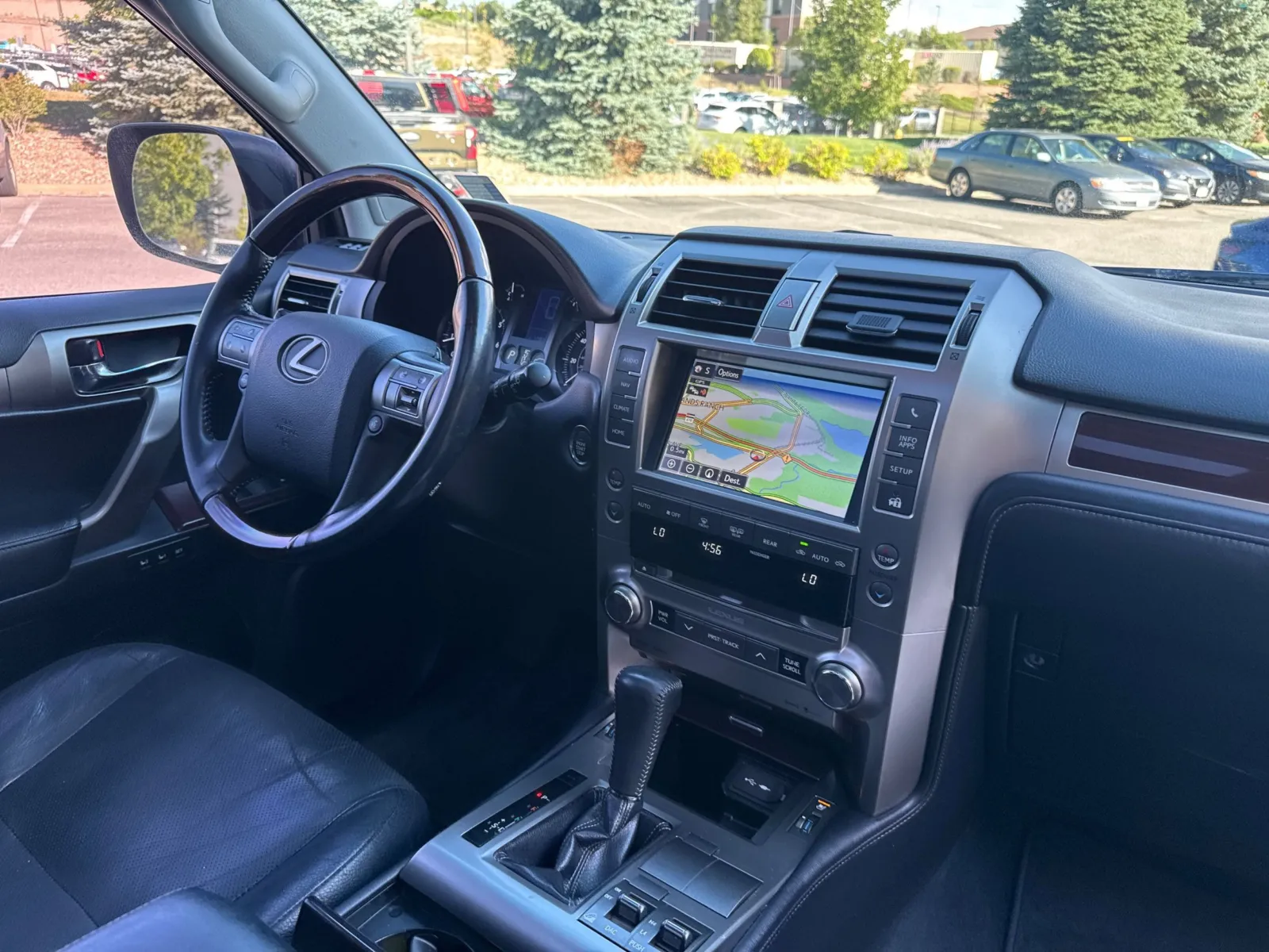 Lexus GX photo 17