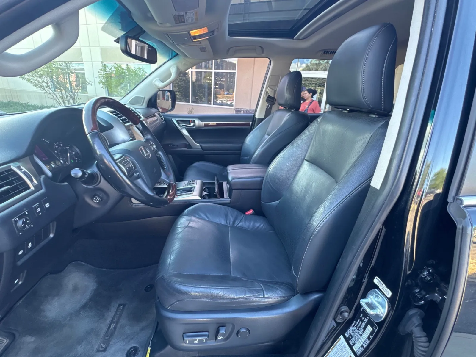 Lexus GX photo 26