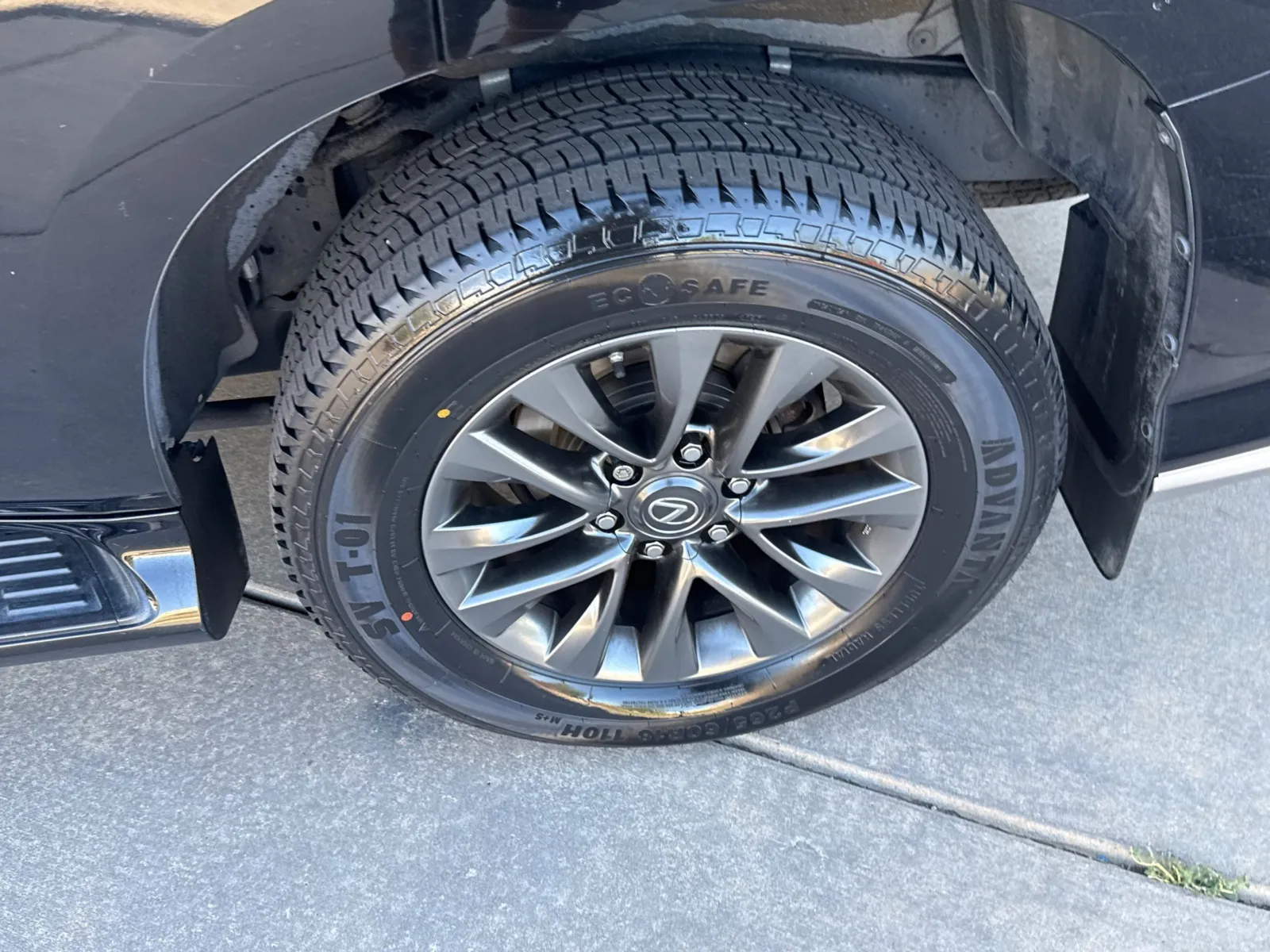 Lexus GX photo 11