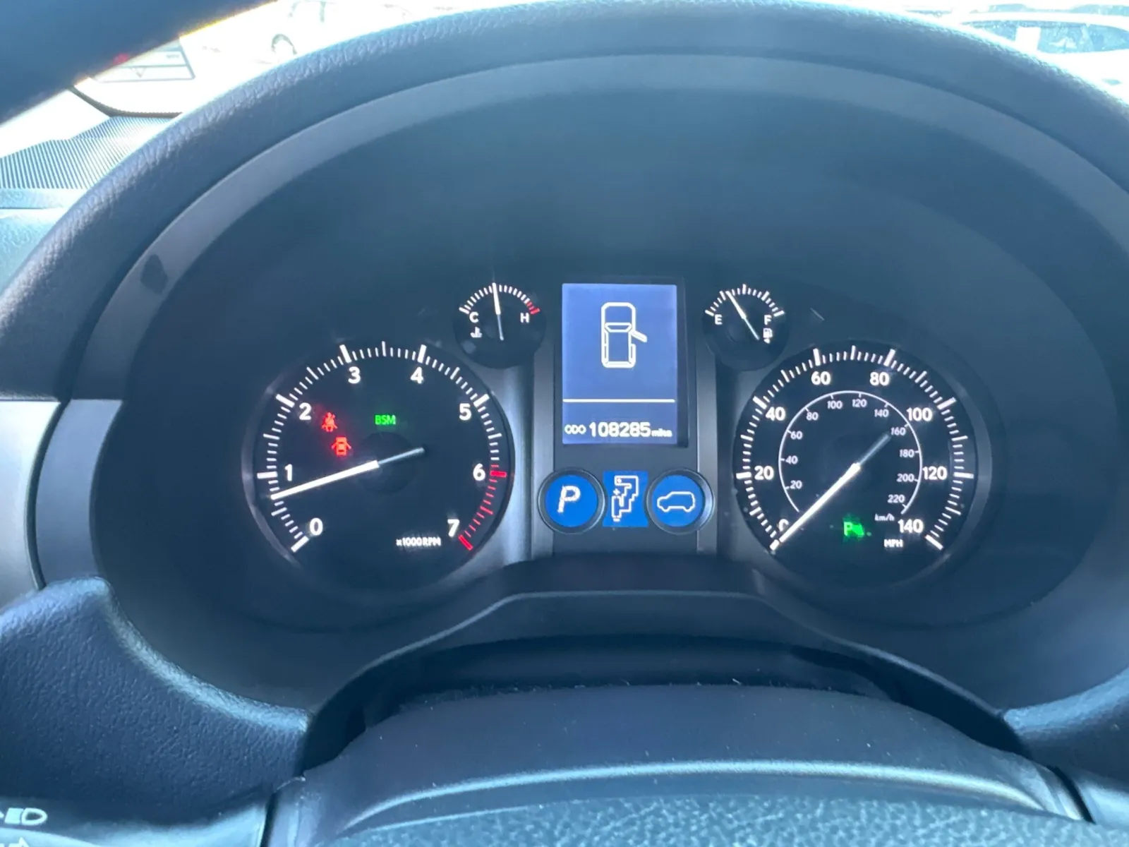 Lexus GX photo 33