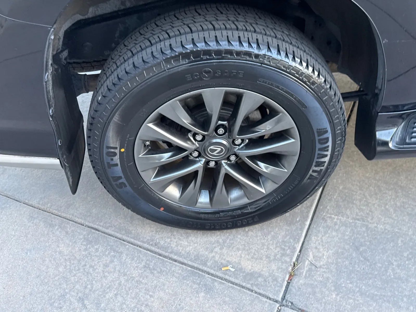 Lexus GX photo 12