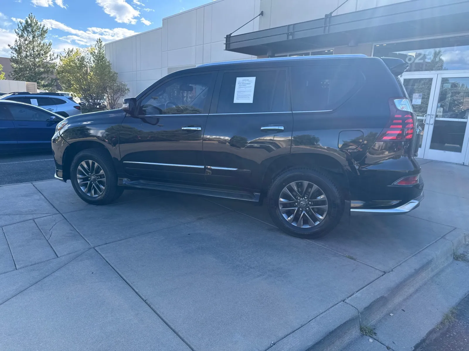 Lexus GX photo 9