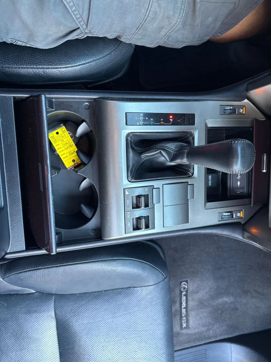 Lexus GX photo 34
