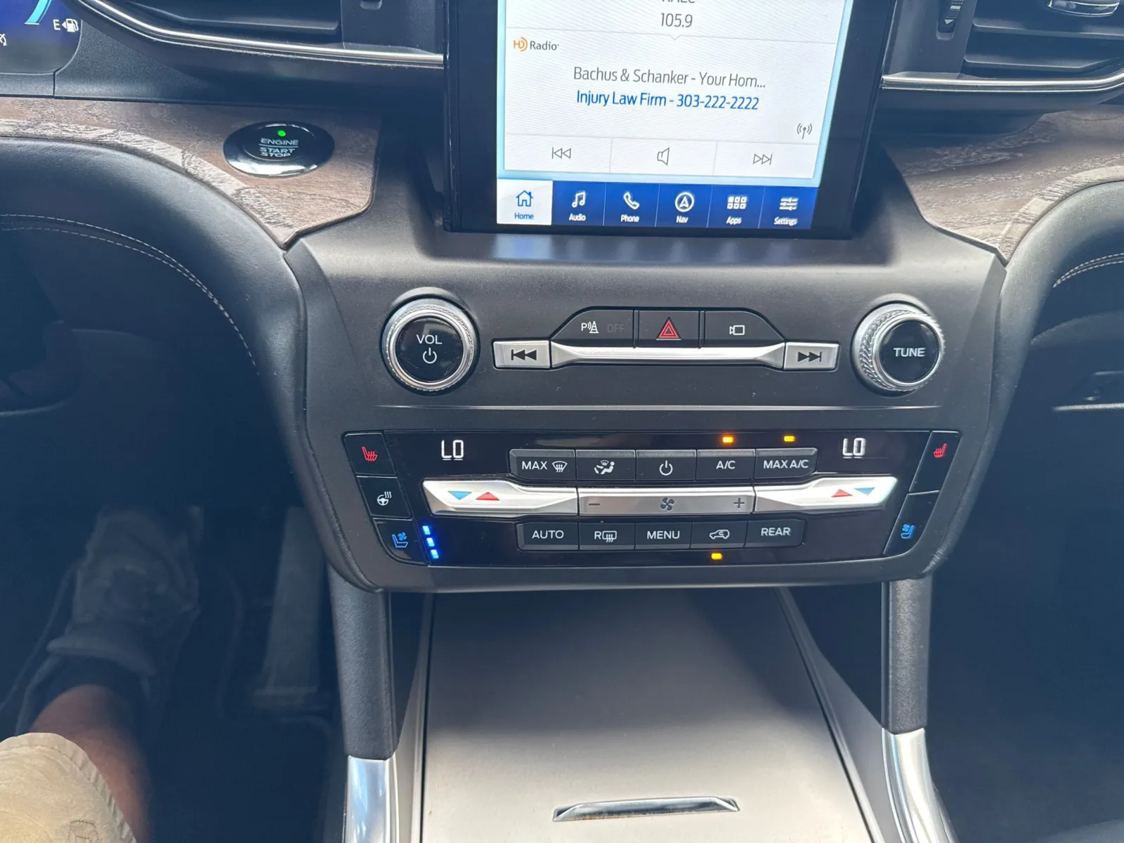 Ford Explorer photo 39