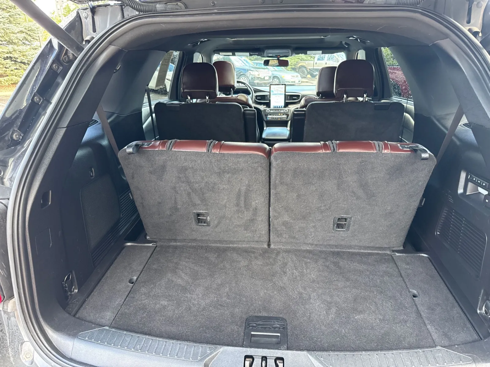 Ford Explorer photo 26