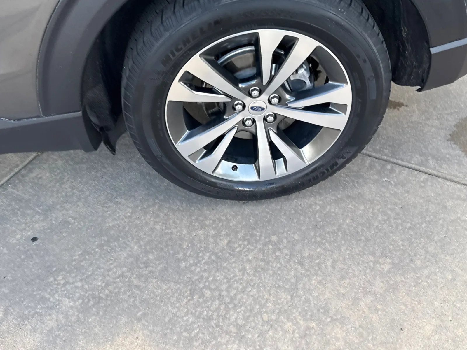 Ford Explorer photo 13