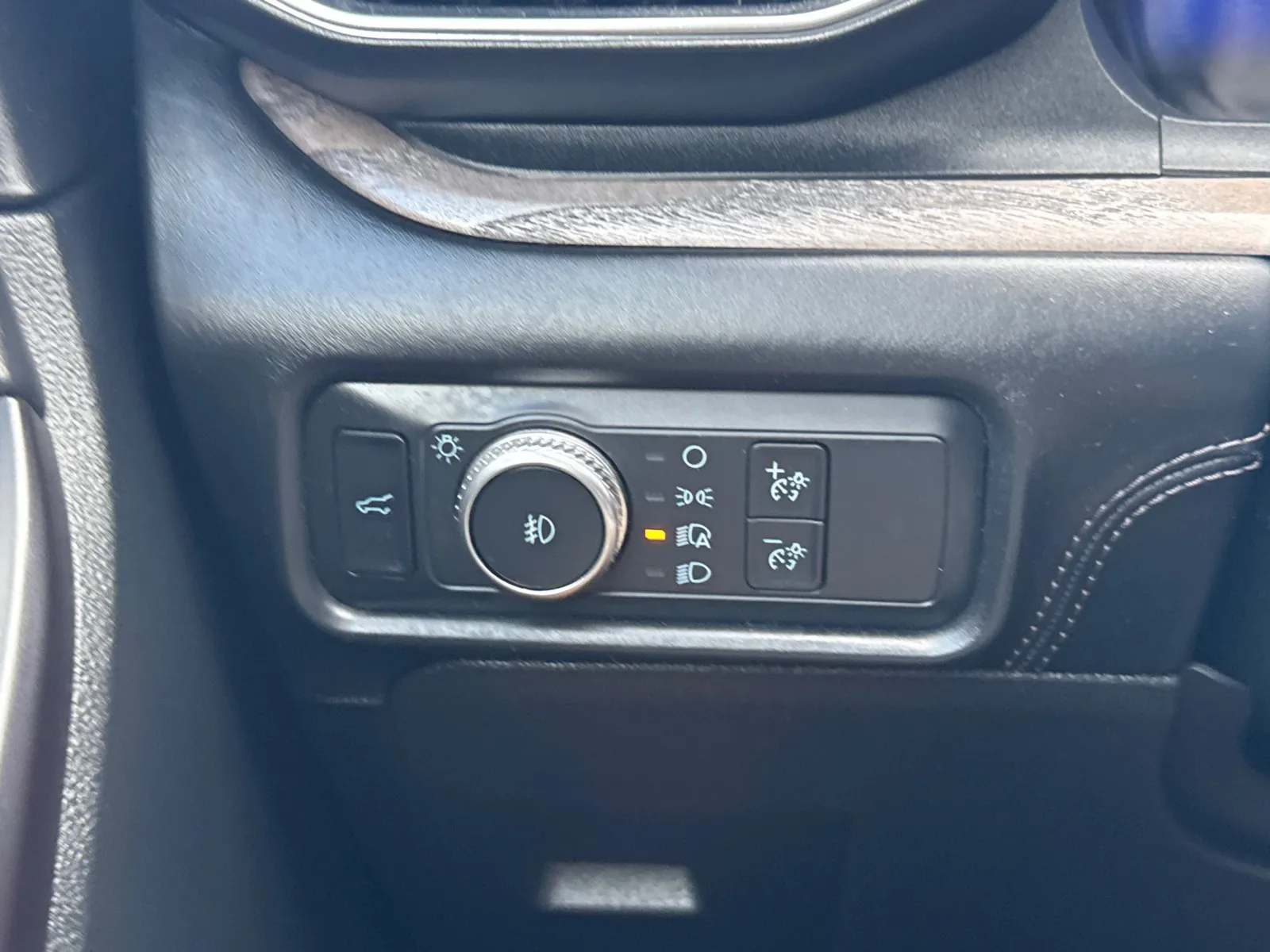 Ford Explorer photo 35