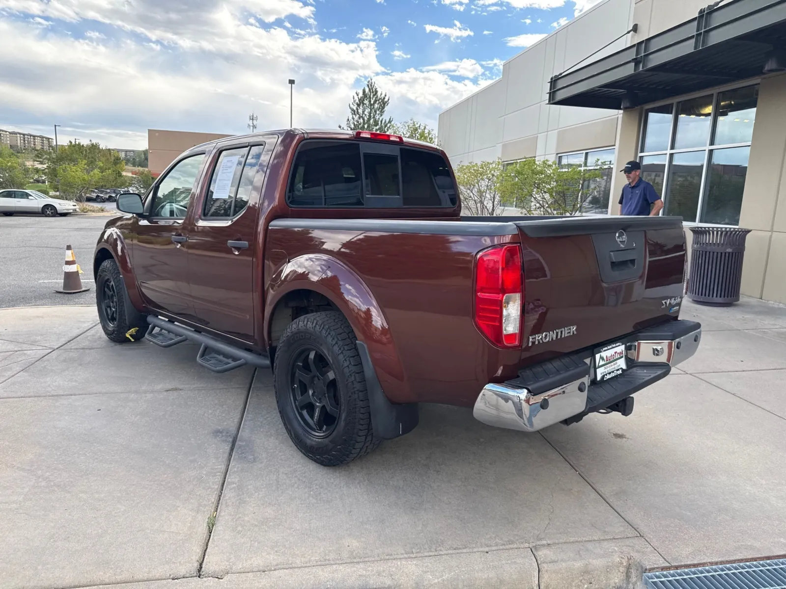 Nissan Frontier photo 8