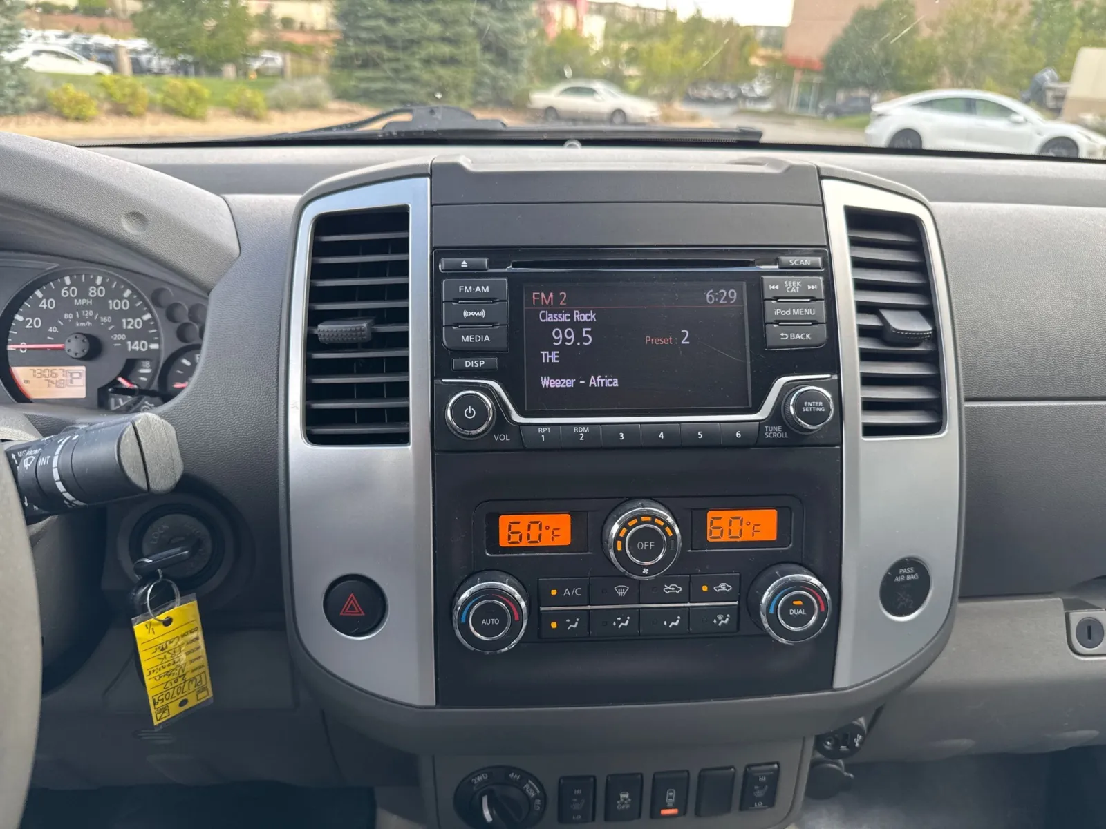 Nissan Frontier photo 30