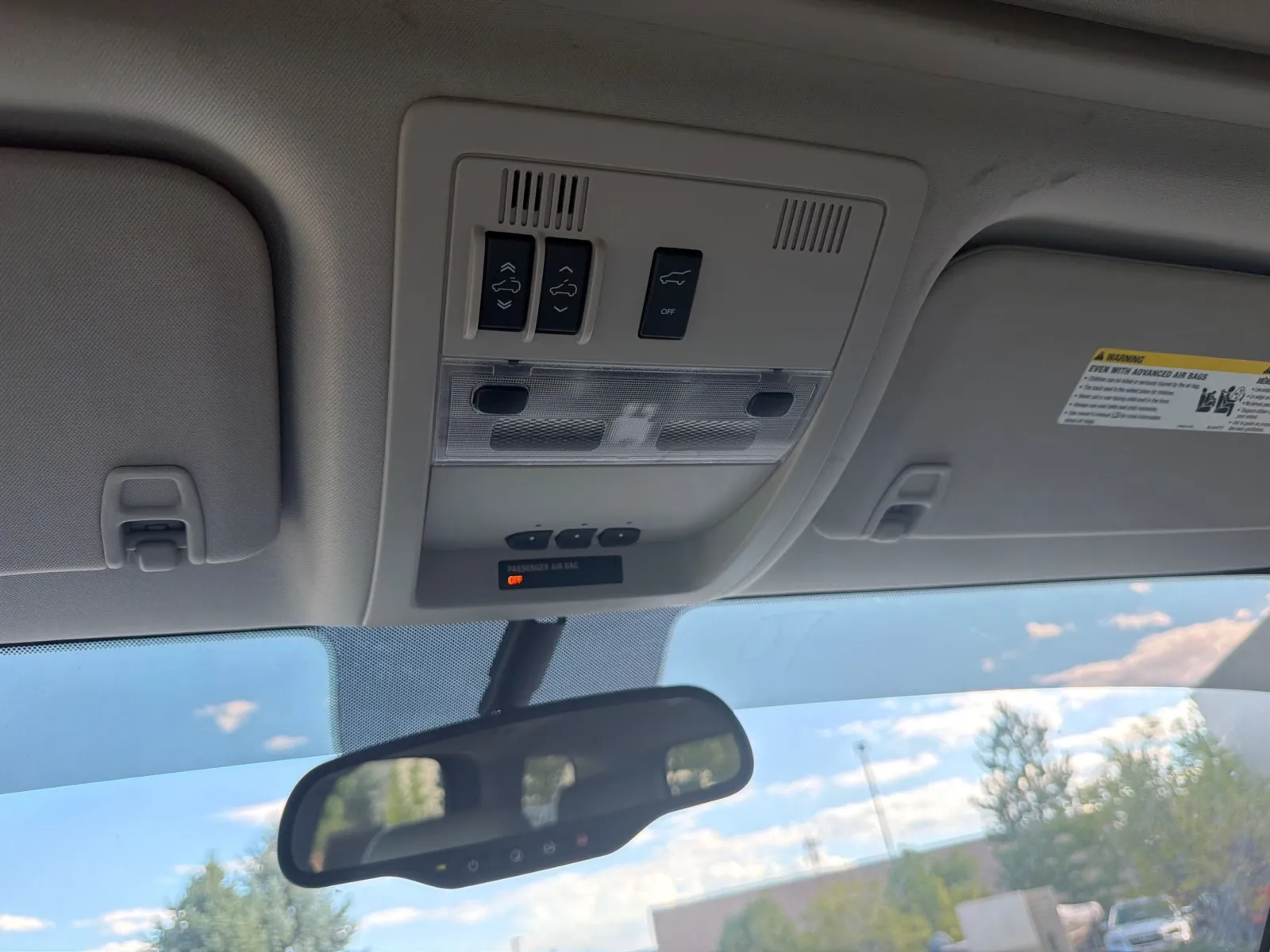 Chevrolet Tahoe photo 25