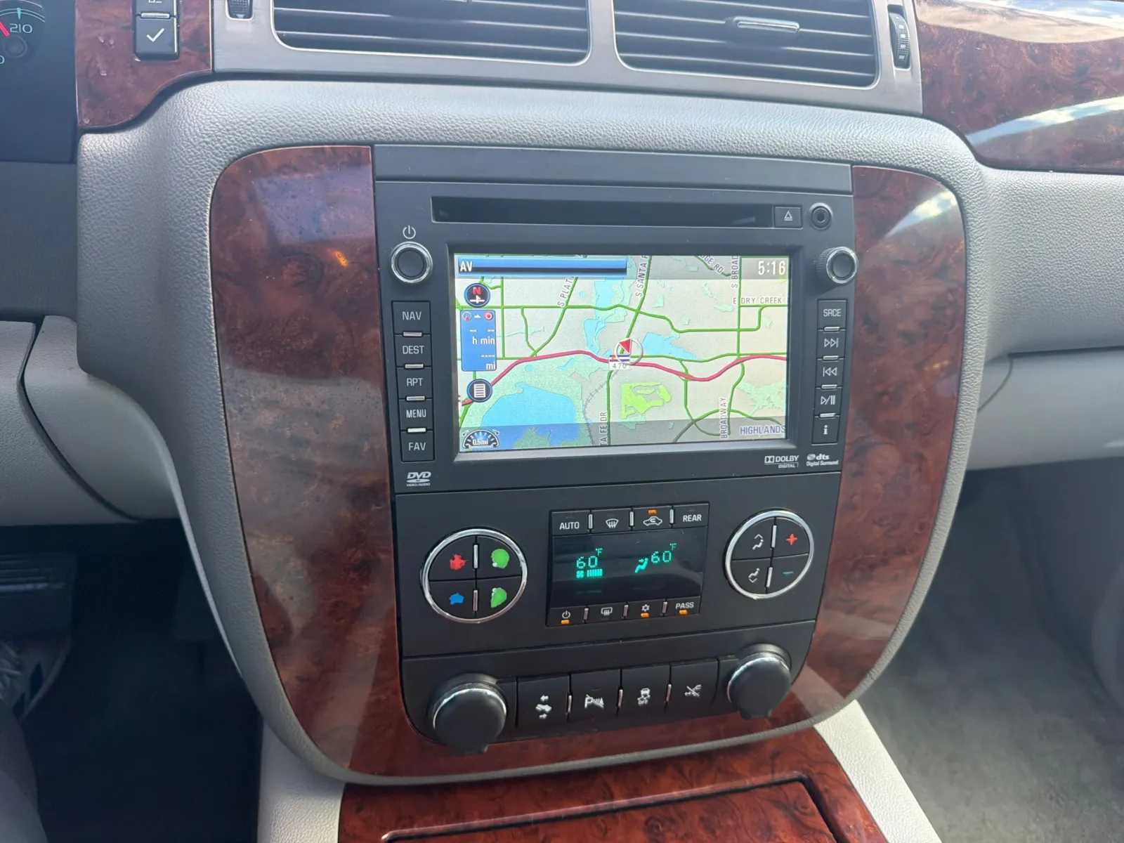 Chevrolet Tahoe photo 27