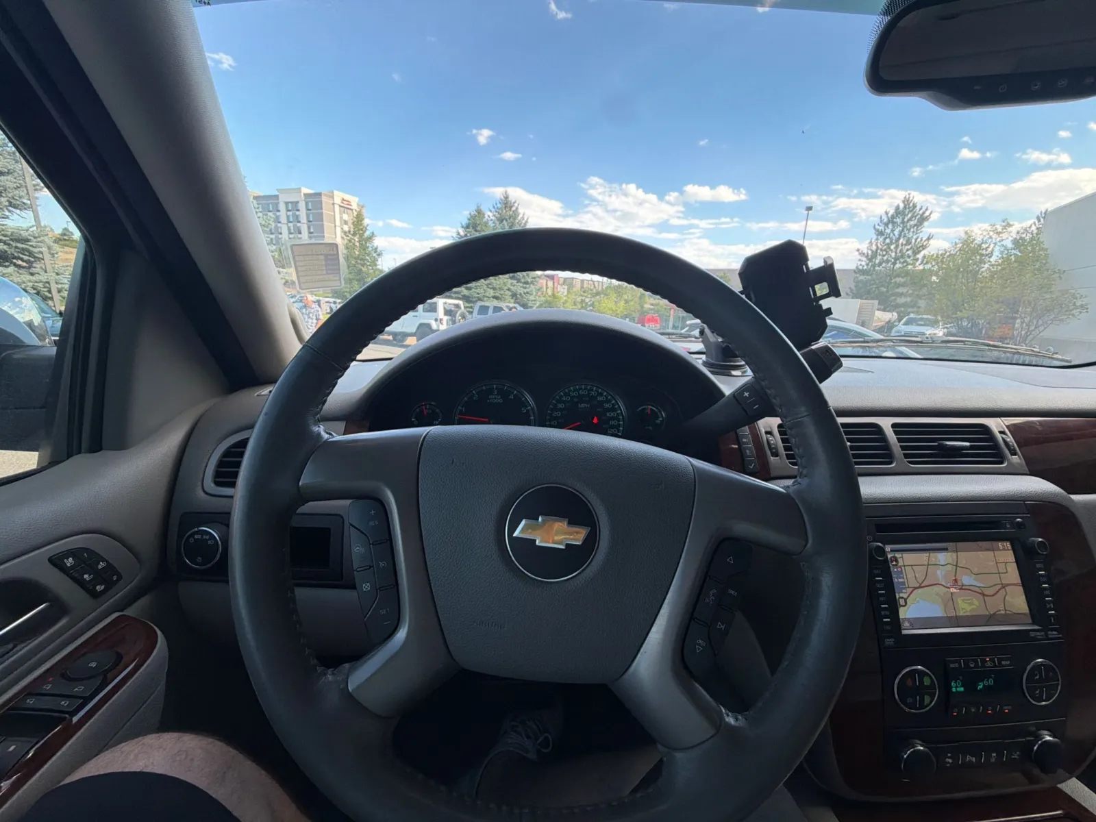 Chevrolet Tahoe photo 22