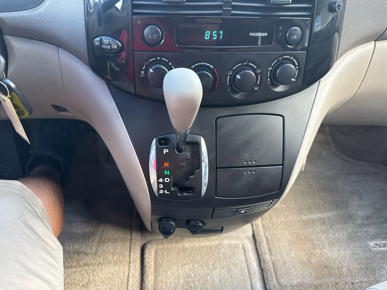 Toyota Sienna photo 31