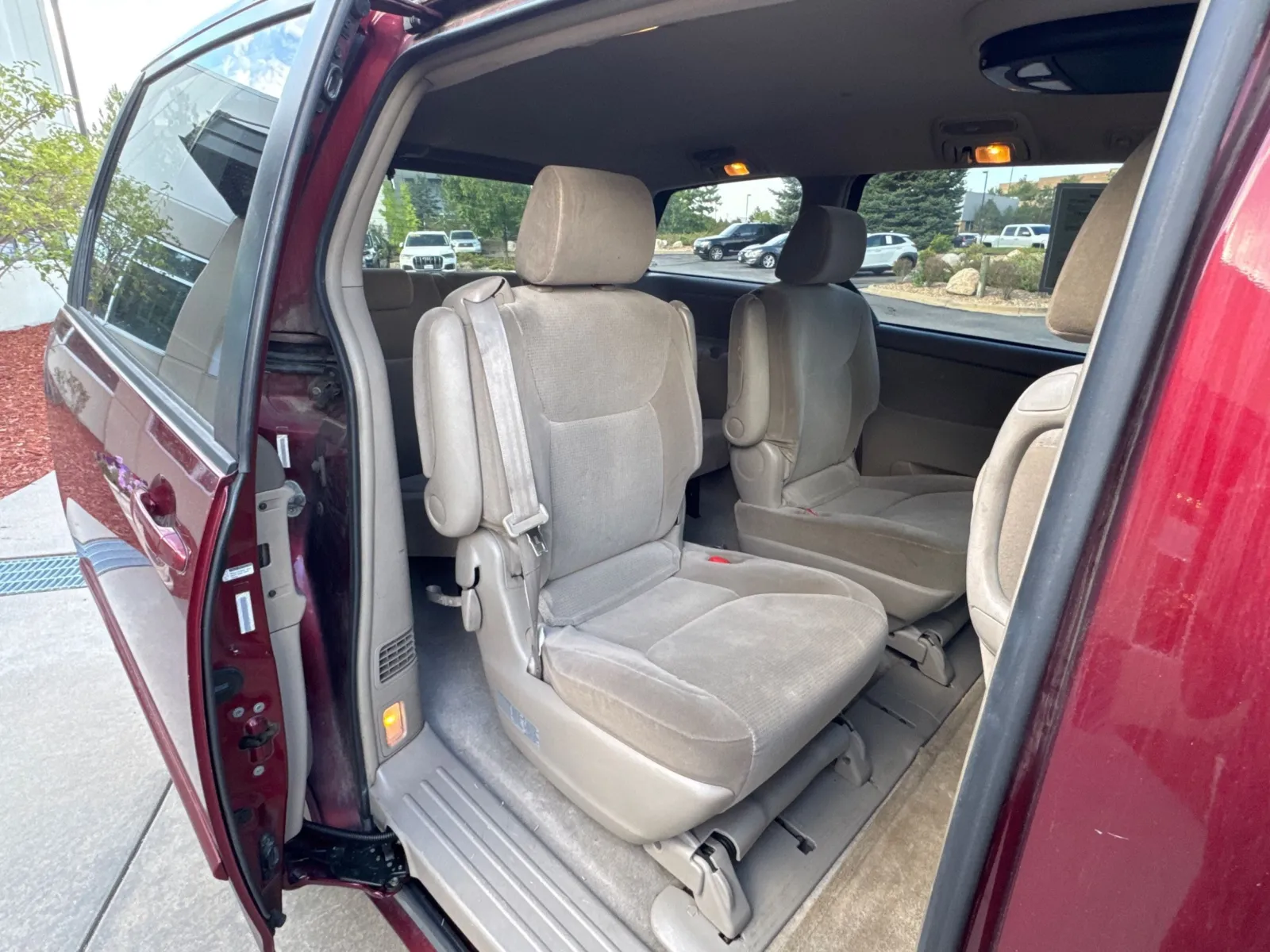 Toyota Sienna photo 19