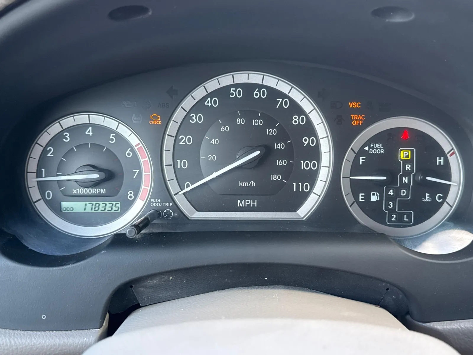 Toyota Sienna photo 29