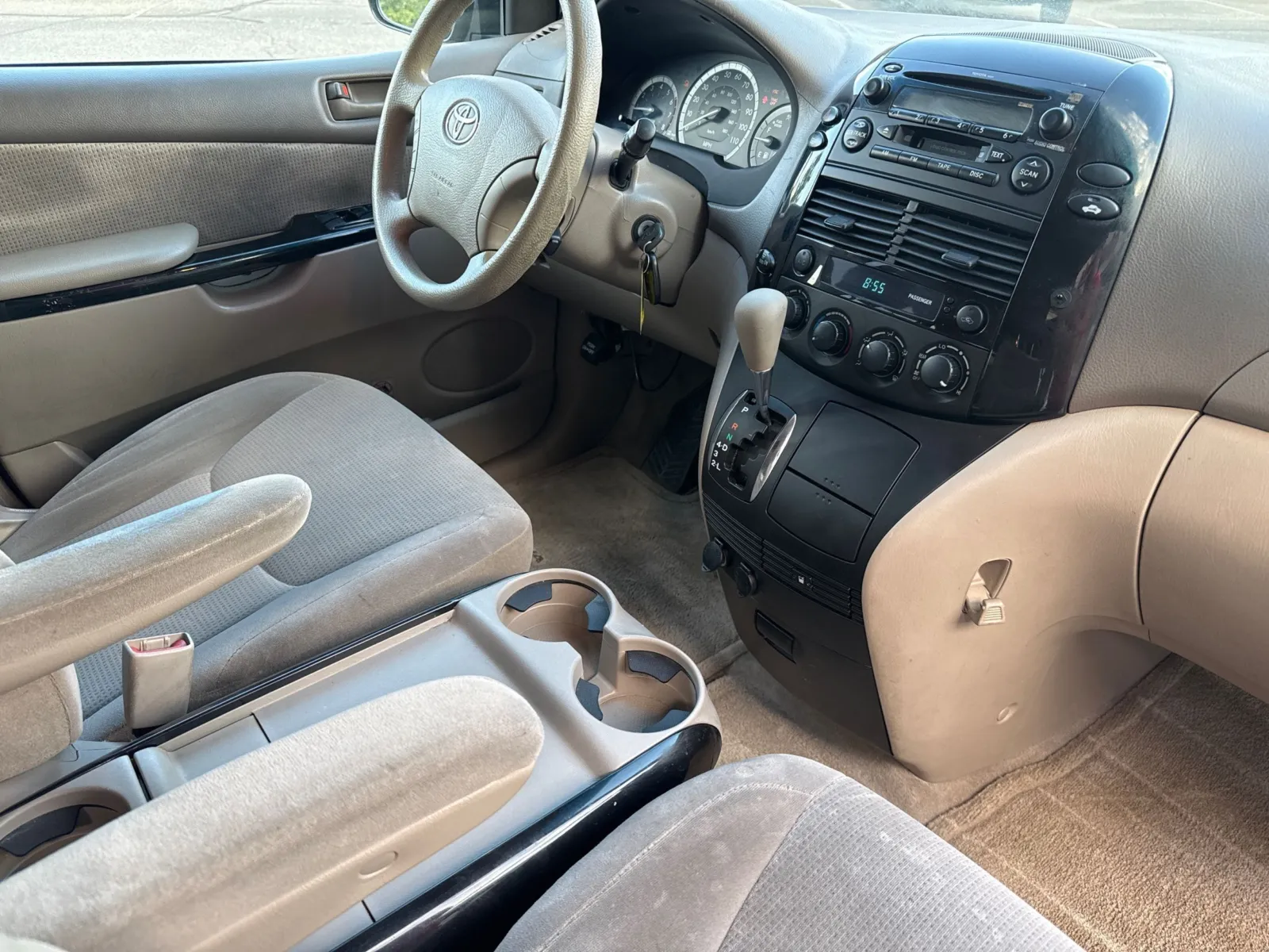 Toyota Sienna photo 18