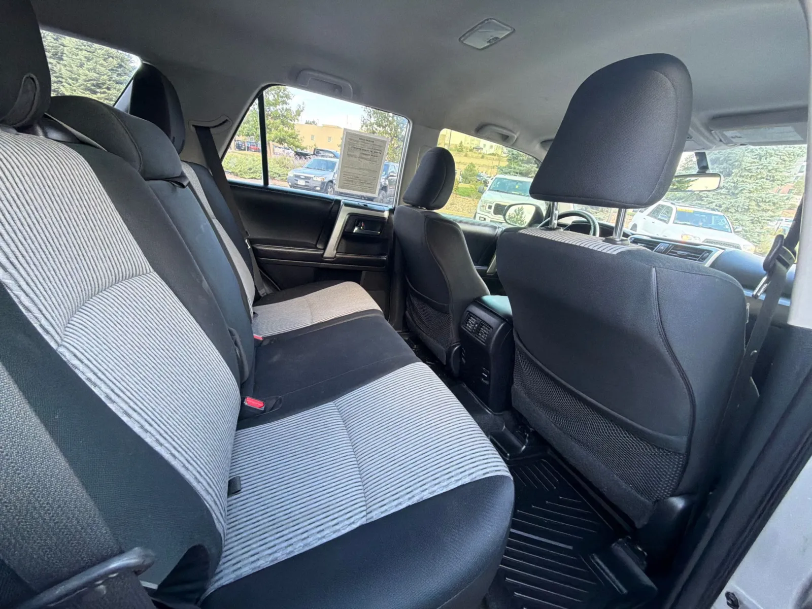 Toyota 4Runner photo 16