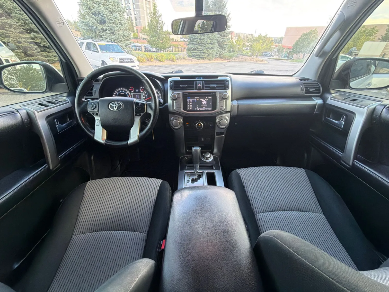 Toyota 4Runner photo 17