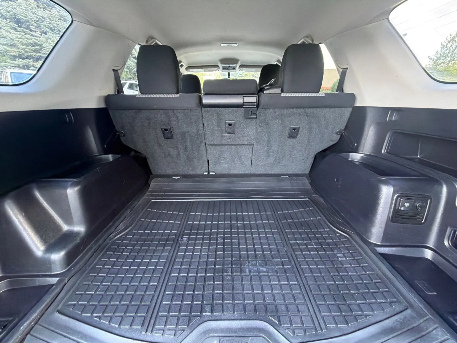 Toyota 4Runner photo 18