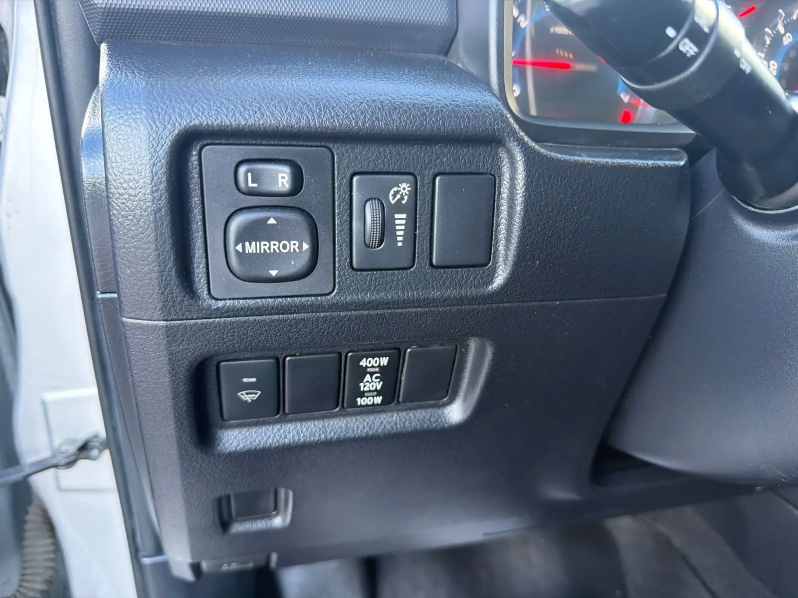 Toyota 4Runner photo 24