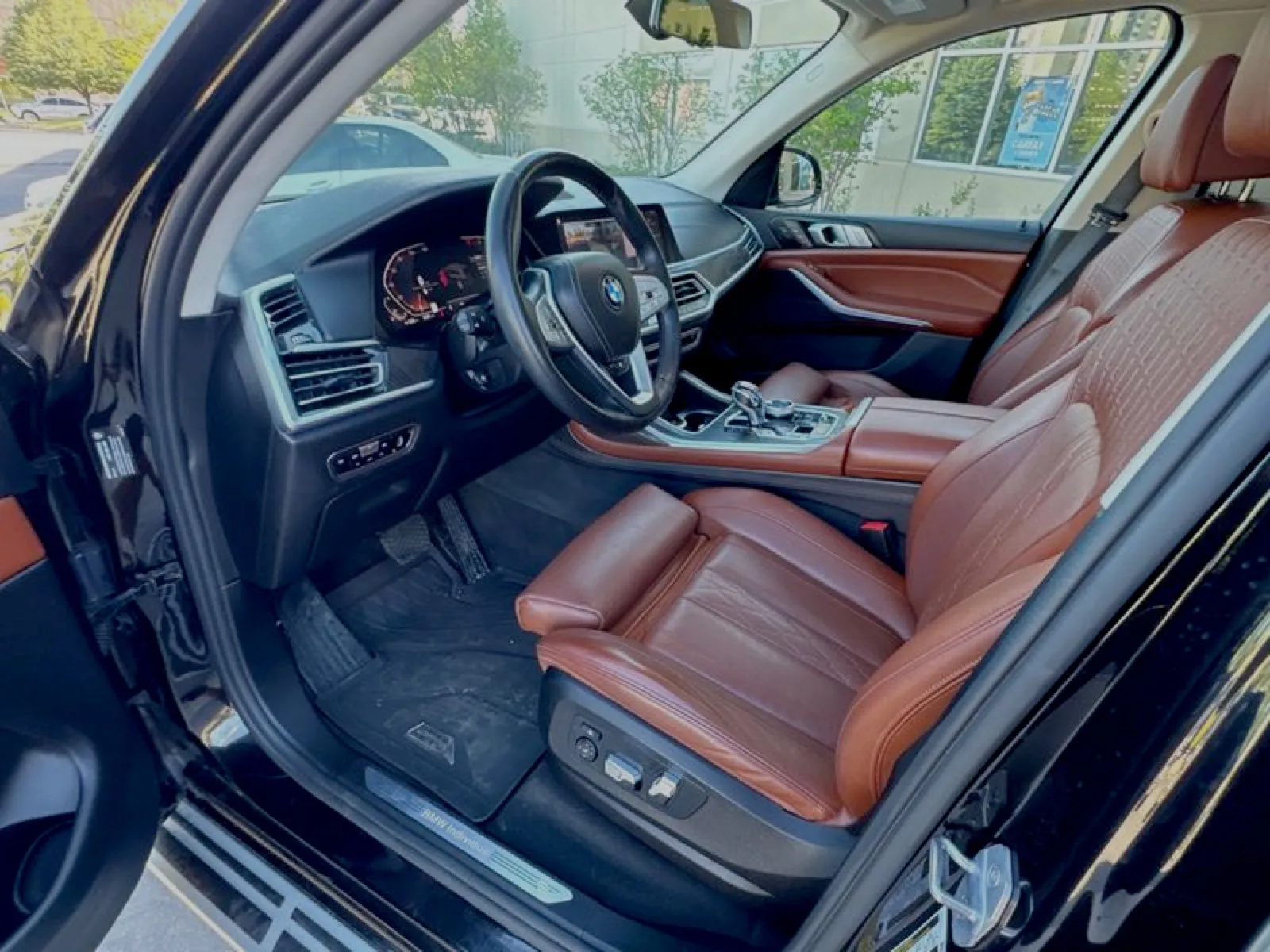 BMW X7 photo 11