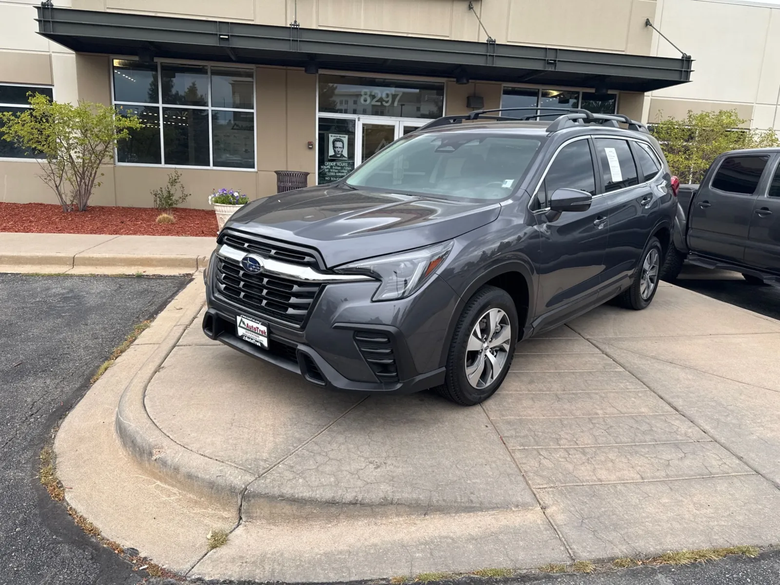 Subaru Ascent photo 2