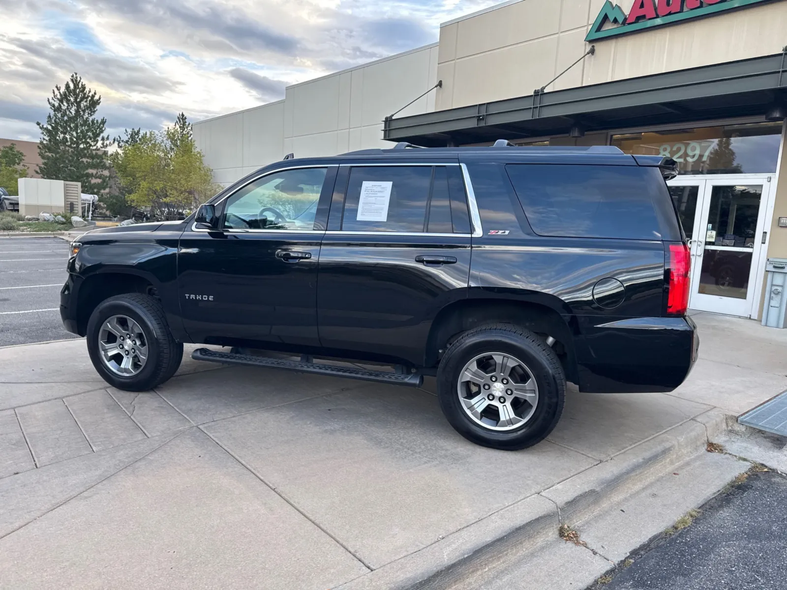 Chevrolet Tahoe photo 10
