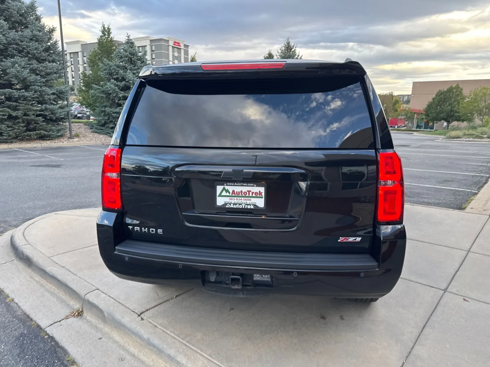 Chevrolet Tahoe photo 8
