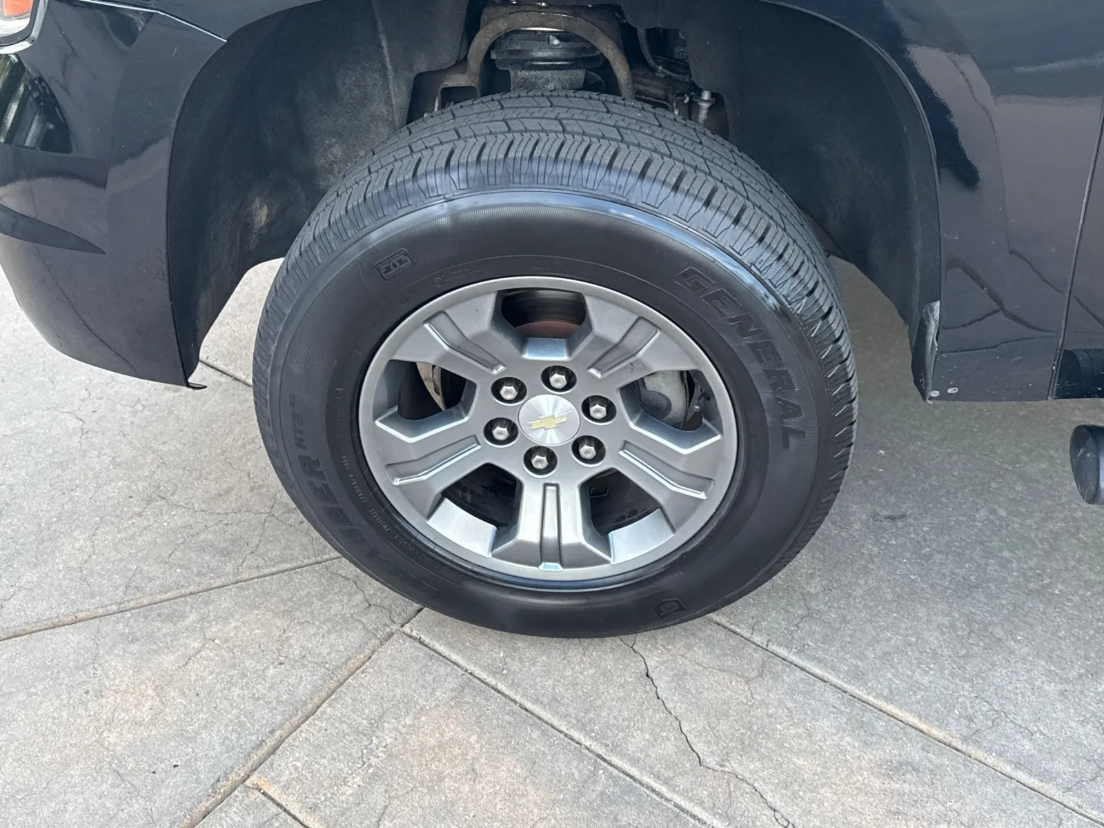 Chevrolet Tahoe photo 12