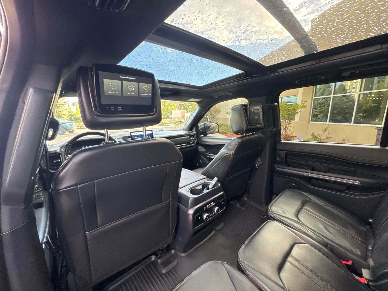 Ford Expedition photo 31