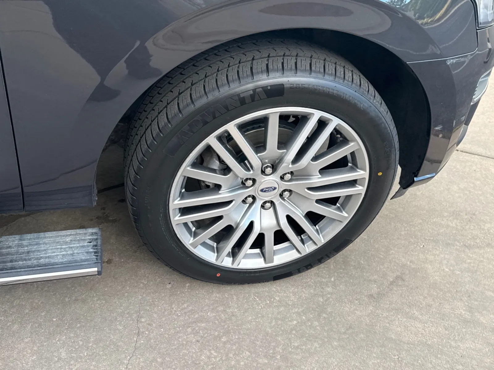 Ford Expedition photo 17