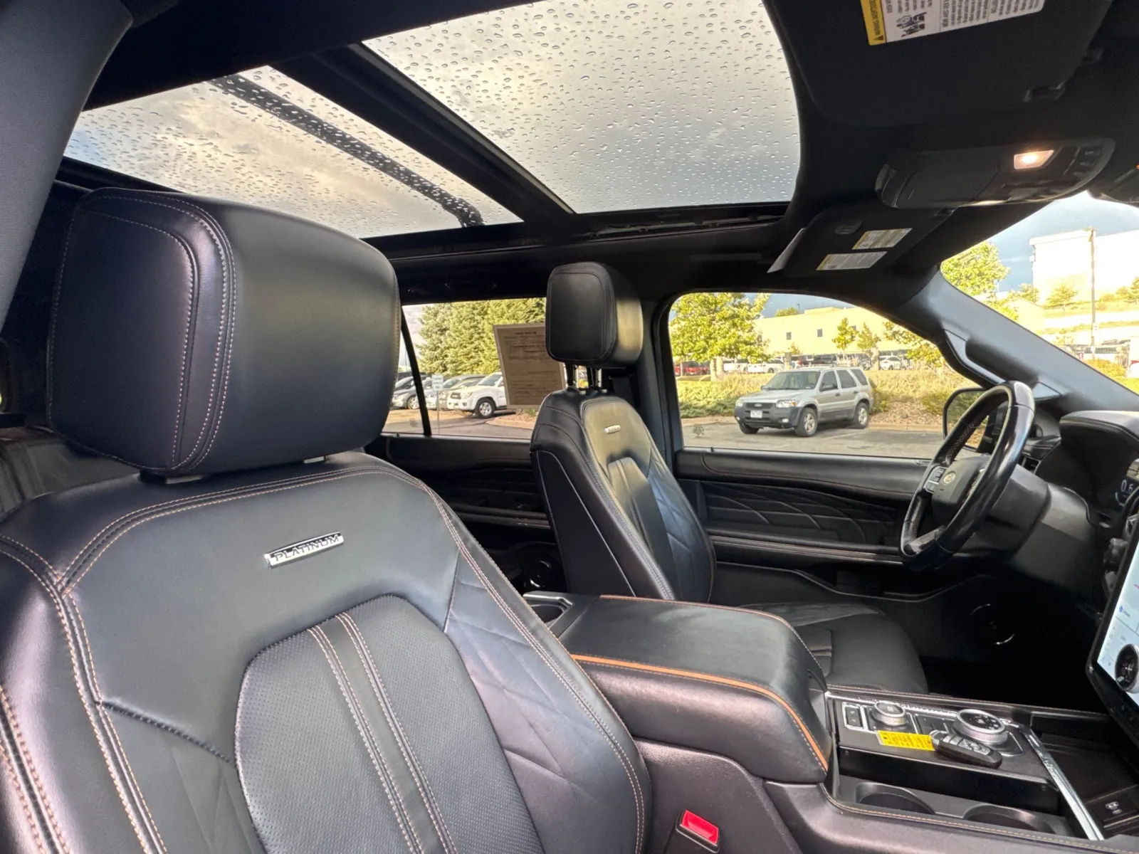 Ford Expedition photo 21